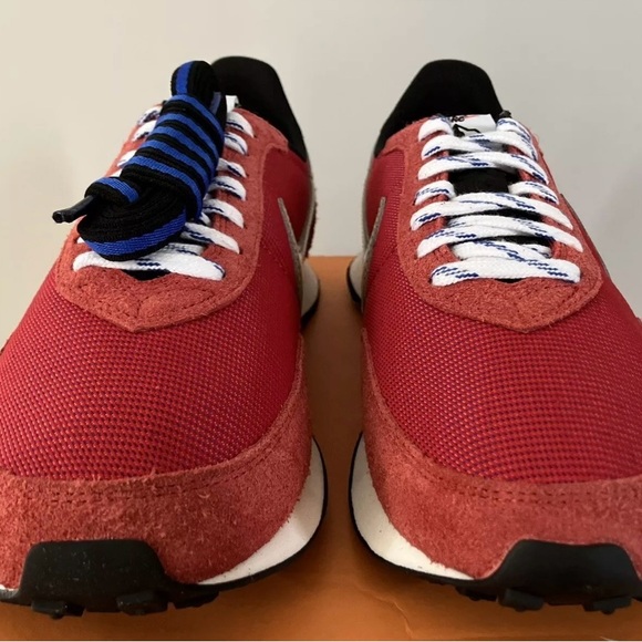 Nike Waffle Trainer 2 - K2 Basecamp Himalayas — US 10.5 Red & Gold — BRAND NEW - Picture 7 of 11